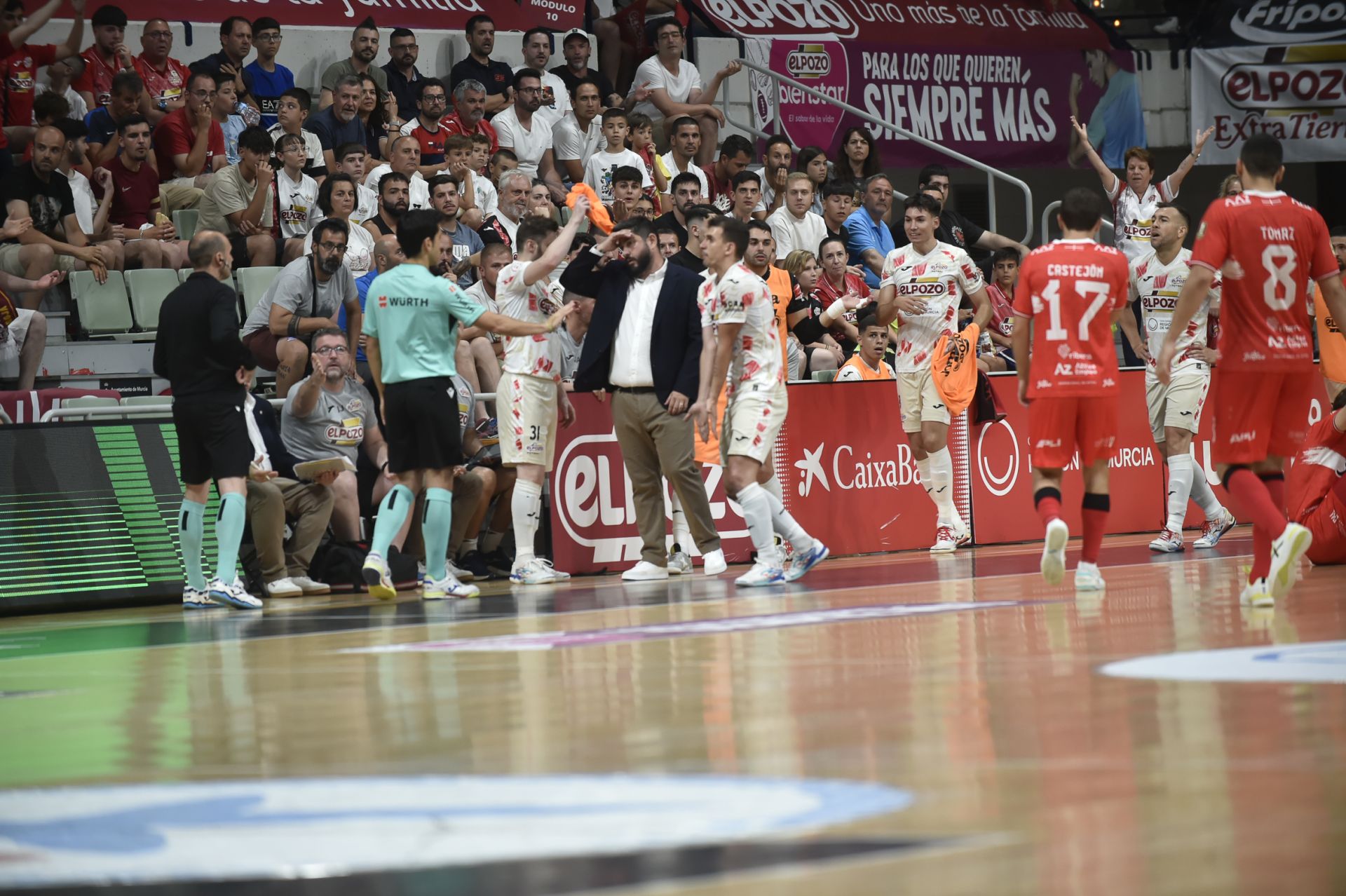 Las imágenes de ElPozo - Jimbee (3-2)