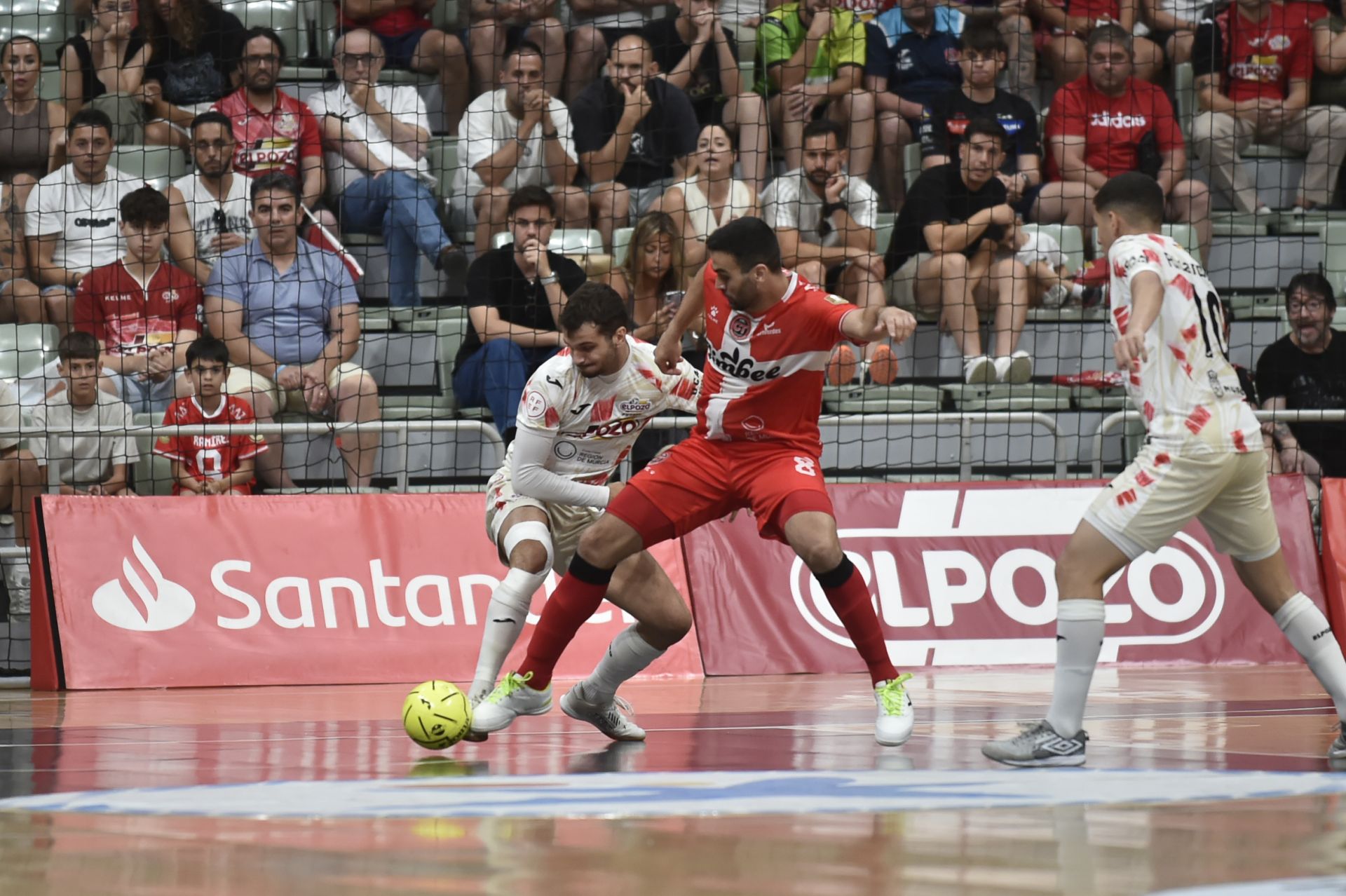 Las imágenes de ElPozo - Jimbee (3-2)
