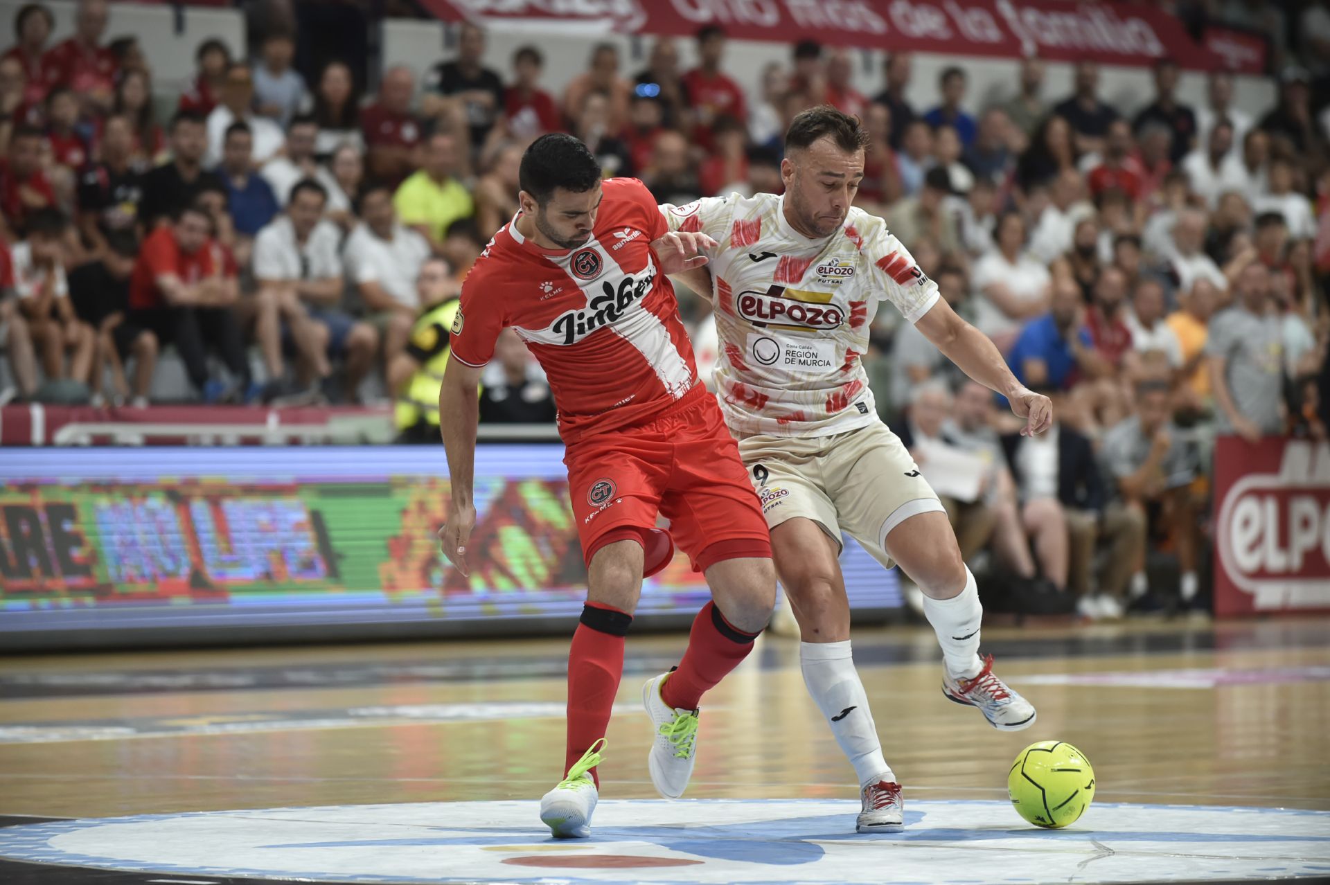 Las imágenes de ElPozo - Jimbee (3-2)