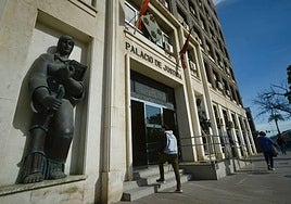 Imagen de archivo del Palacio de Justicia de Murcia.