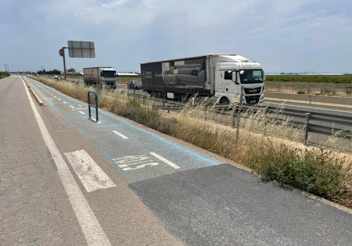 Tramo del carril bici de la autovía de Santomera que enlazará con el núcleo de El Mirador.
