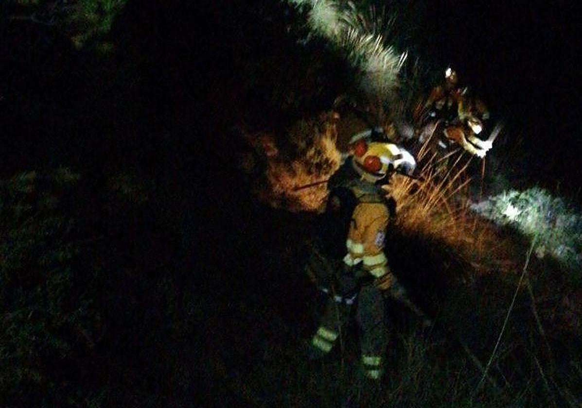 El operativo para apagar el incendio en Cabo Tiñoso.