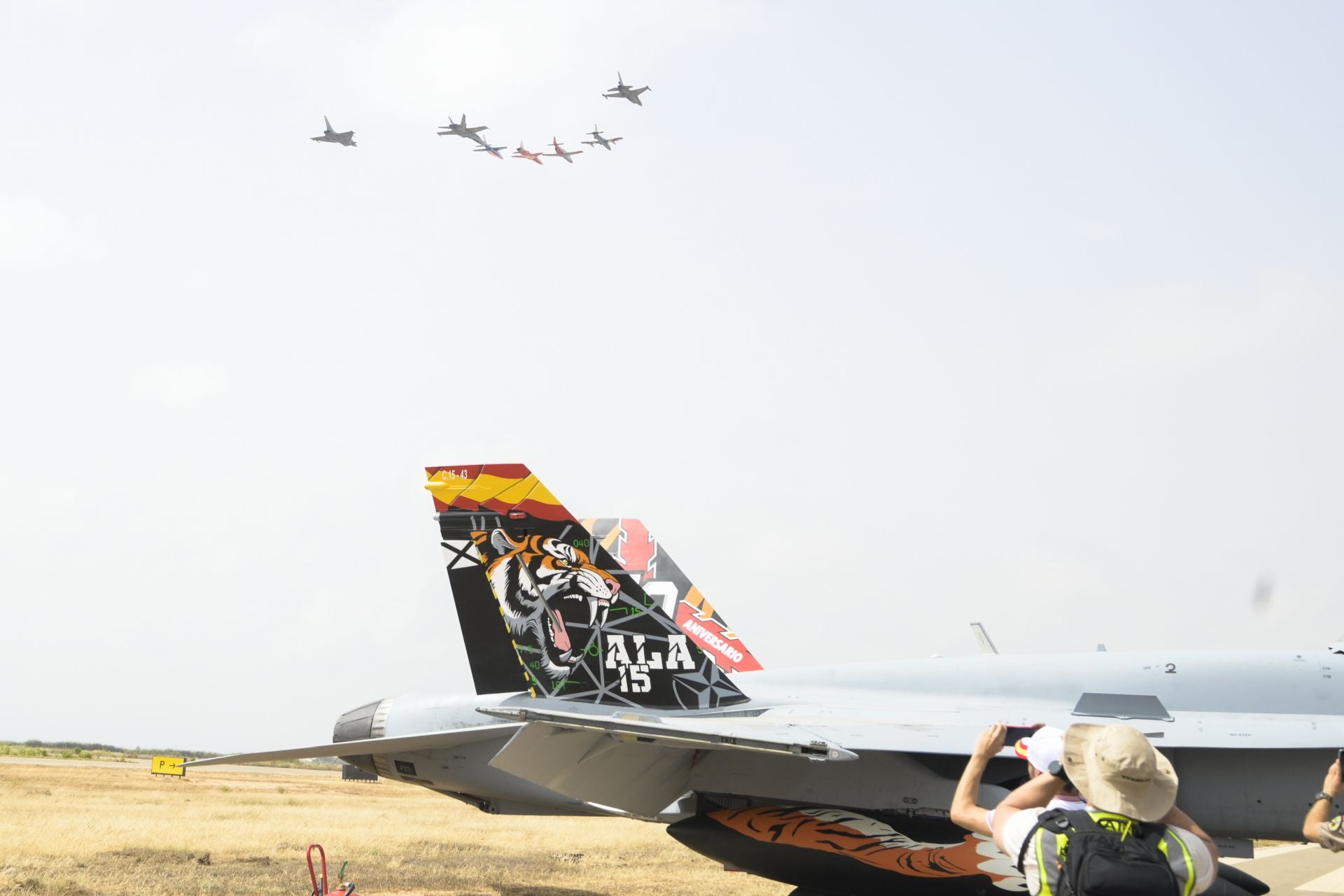 Las imágenes de la exhibición de aviones del festival Aire 25