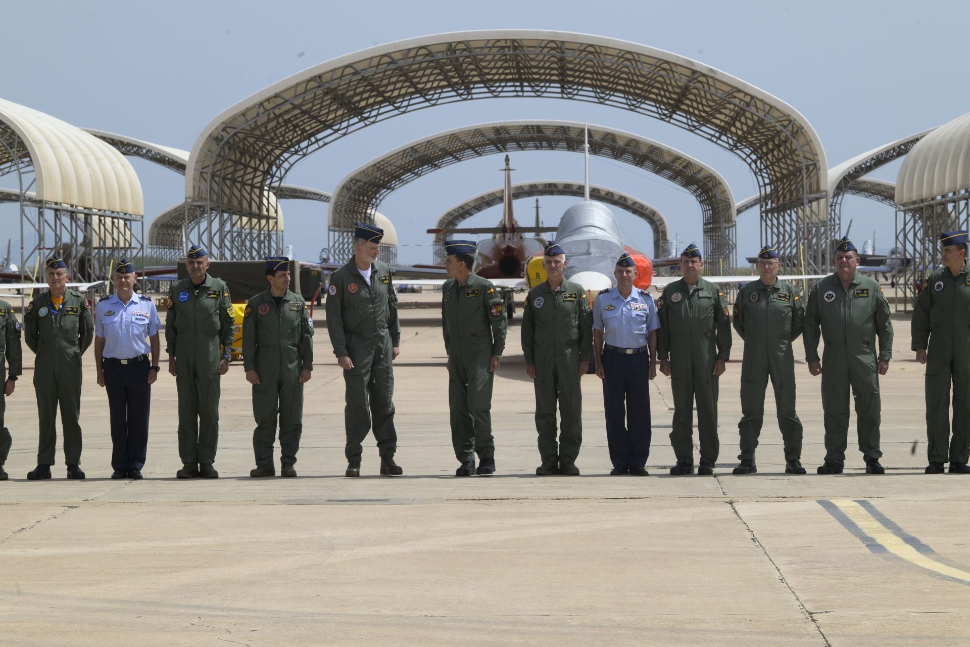 Las imágenes de la exhibición de aviones del festival Aire 25