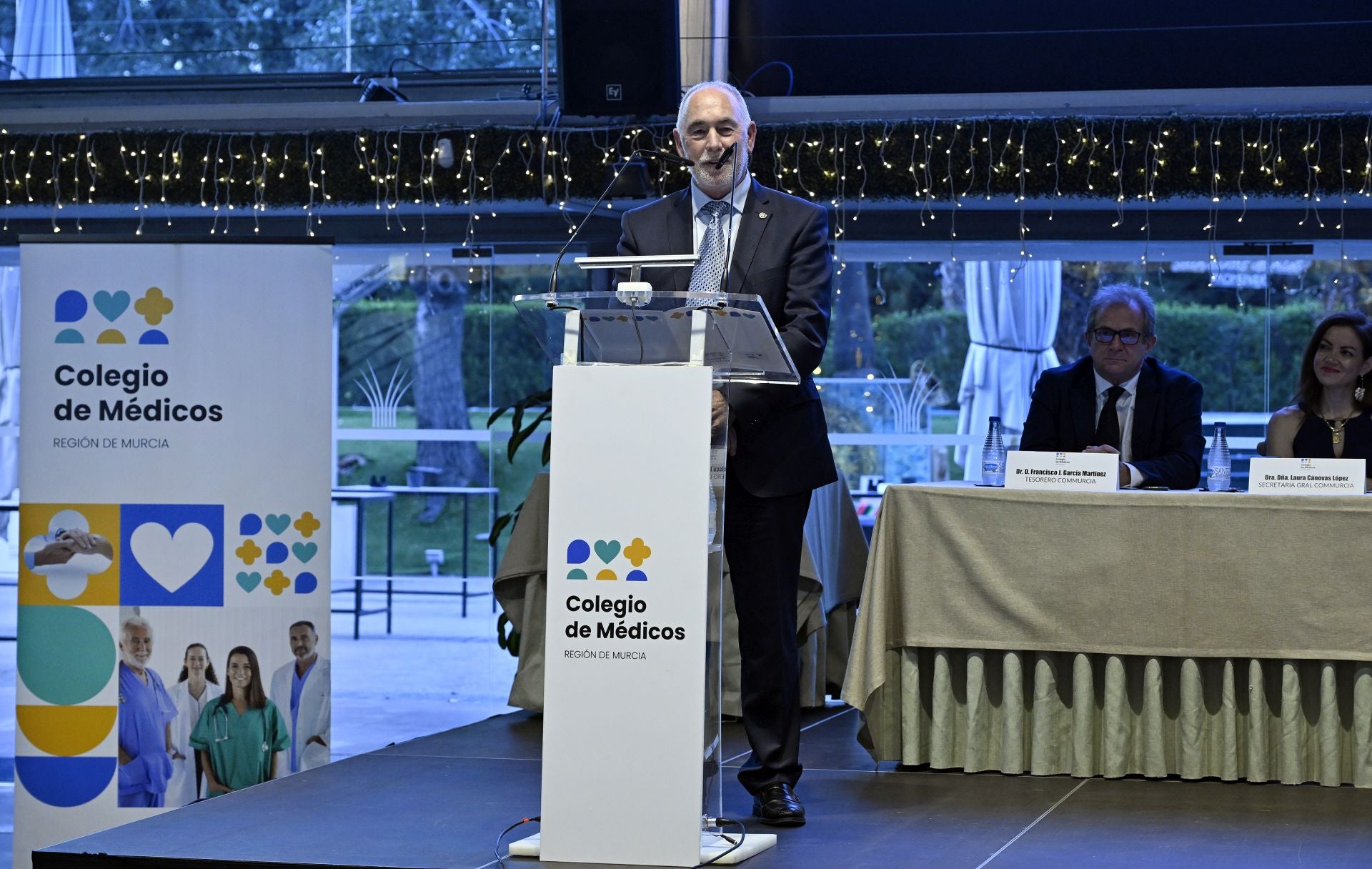 Acto de bienvenida para los nuevos miembros del Colegio de Médicos de la Región de Murcia, en imágenes