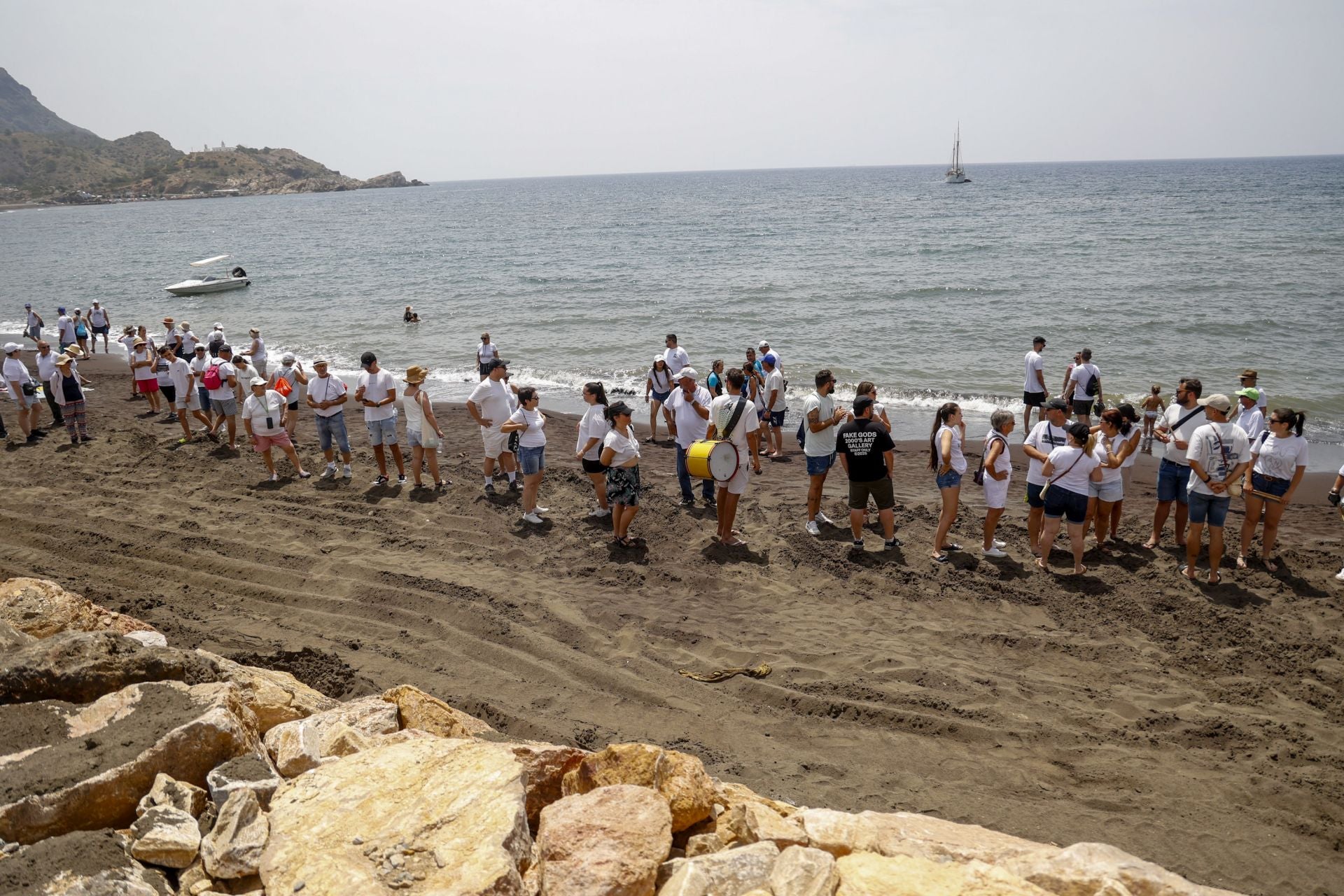 Protesta por la regeneración de la bahía de Portmán, en imágenes