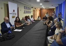 La reunión celebrada este lunes con representantes del Tercer Sector y la consejería.