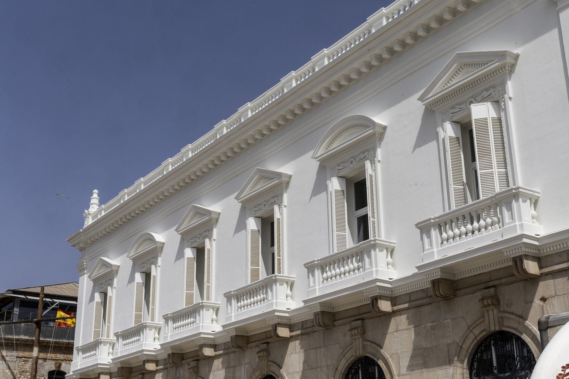La Autoridad Portuaria de Cartagena luce espléndida para soplar las 150 velas