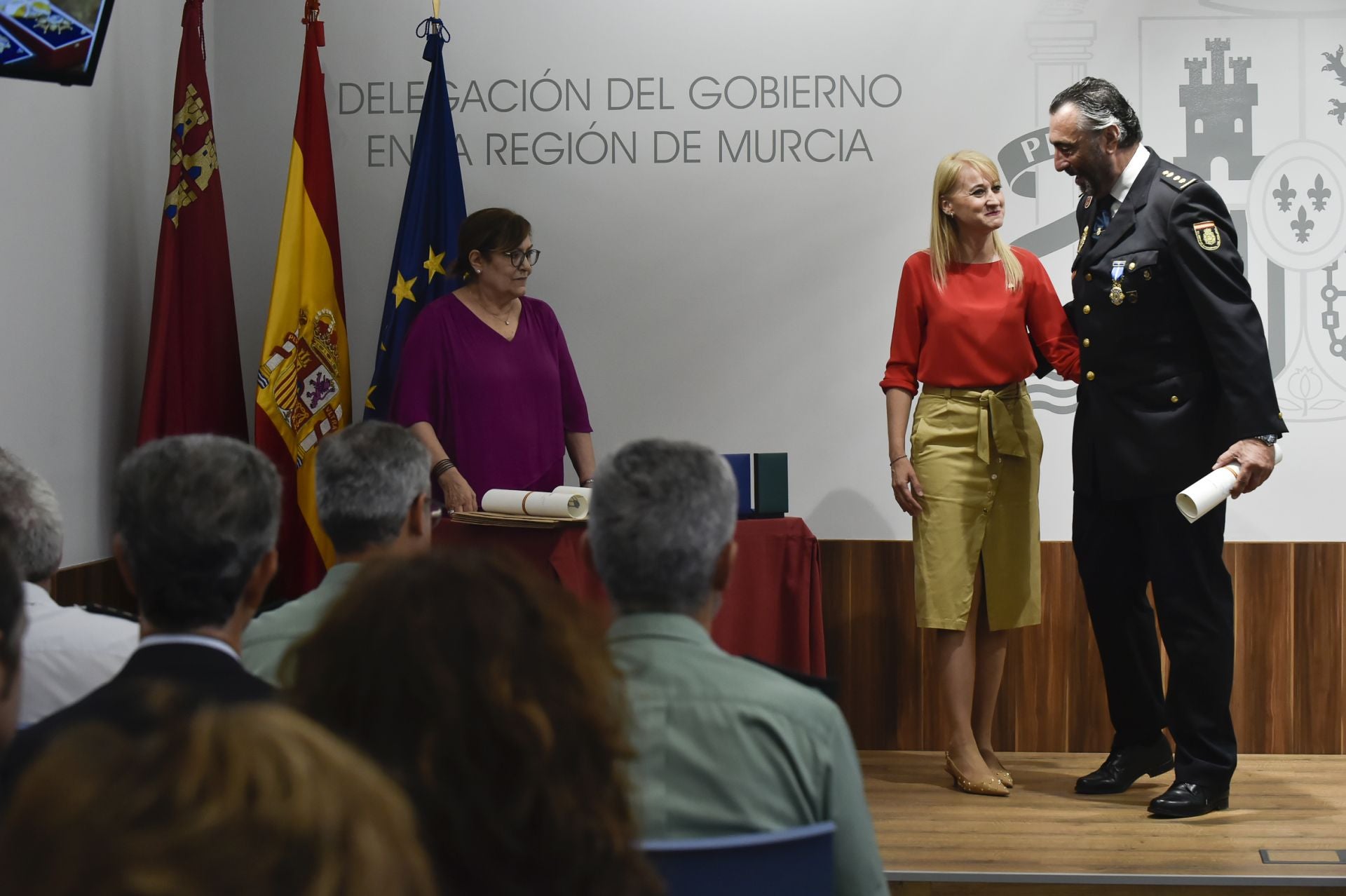 La entrega de medallas de la Orden del Mérito Civil e Isabel la Católica, en imágenes