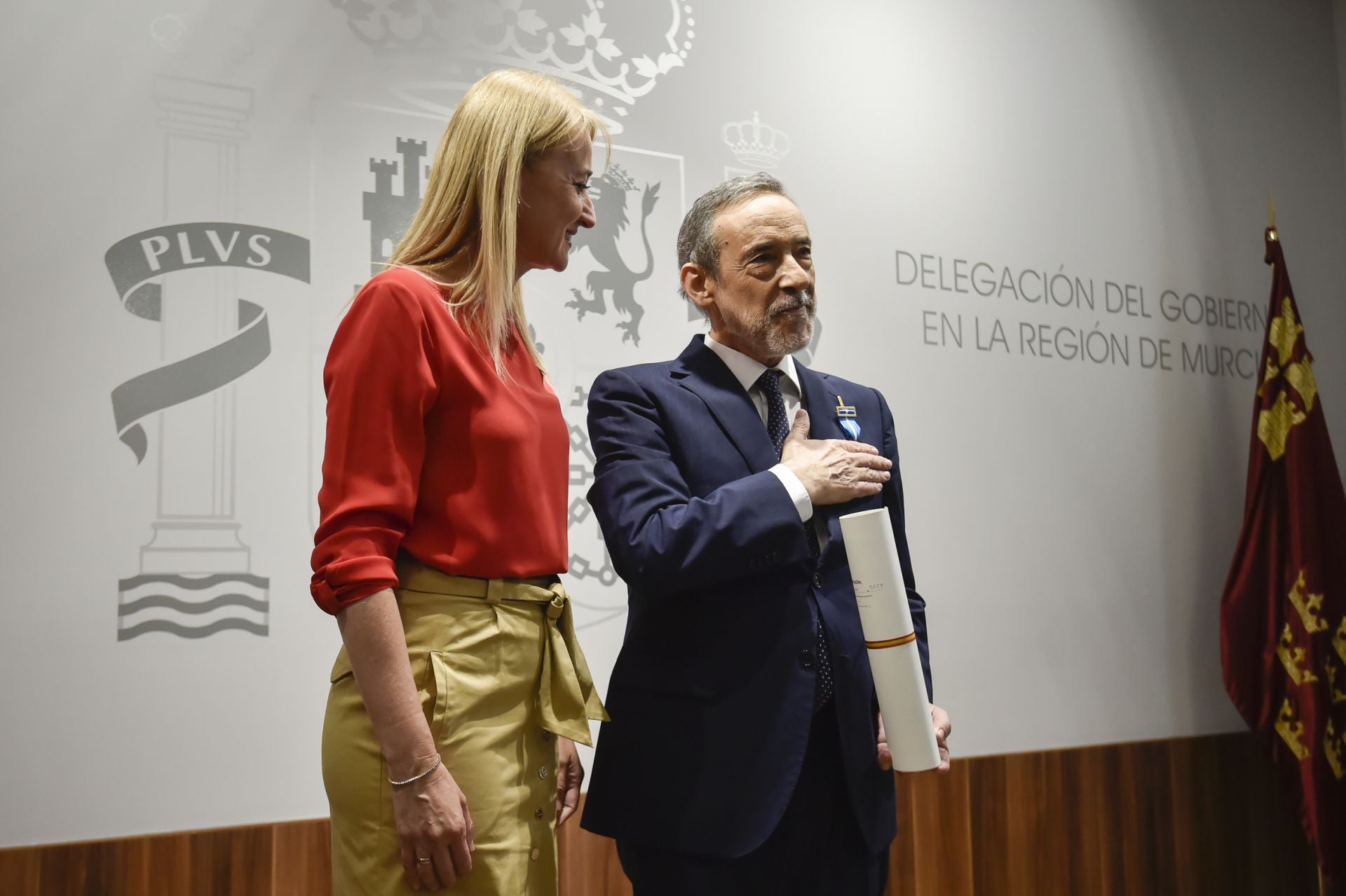 La entrega de medallas de la Orden del Mérito Civil e Isabel la Católica, en imágenes