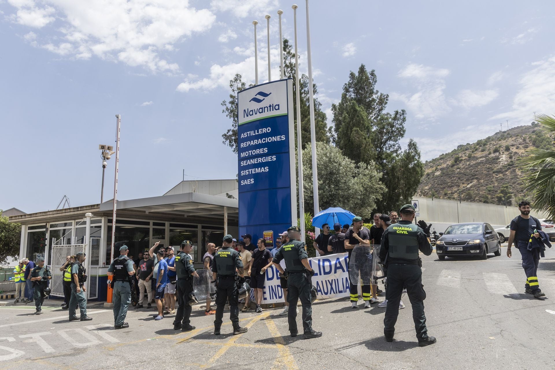 La protesta de los trabajadores de Navantia, en imágenes