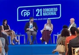 López Miras presenta en el hotel Rincón de Pepe la nueva propuesta organizativa para las primarias del PP.
