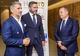 Jesús Jiménez, Miguel López Abad y Bartolomé Vera, este jueves, en la asamblea de HoyTú.