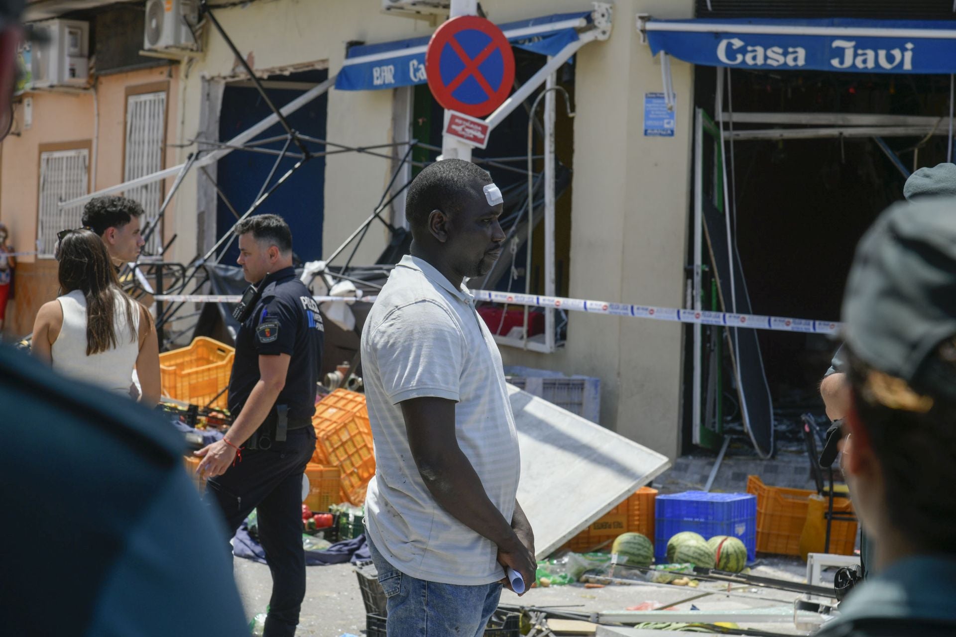 Explosión de gas en un bar de Lo Pagán, en imágenes