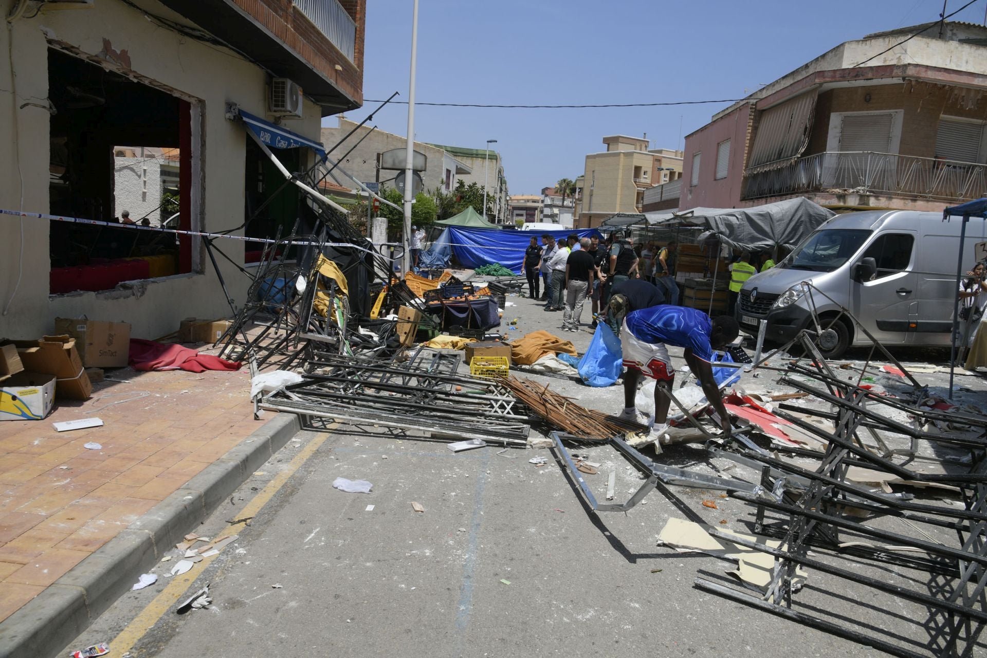 Explosión de gas en un bar de Lo Pagán, en imágenes