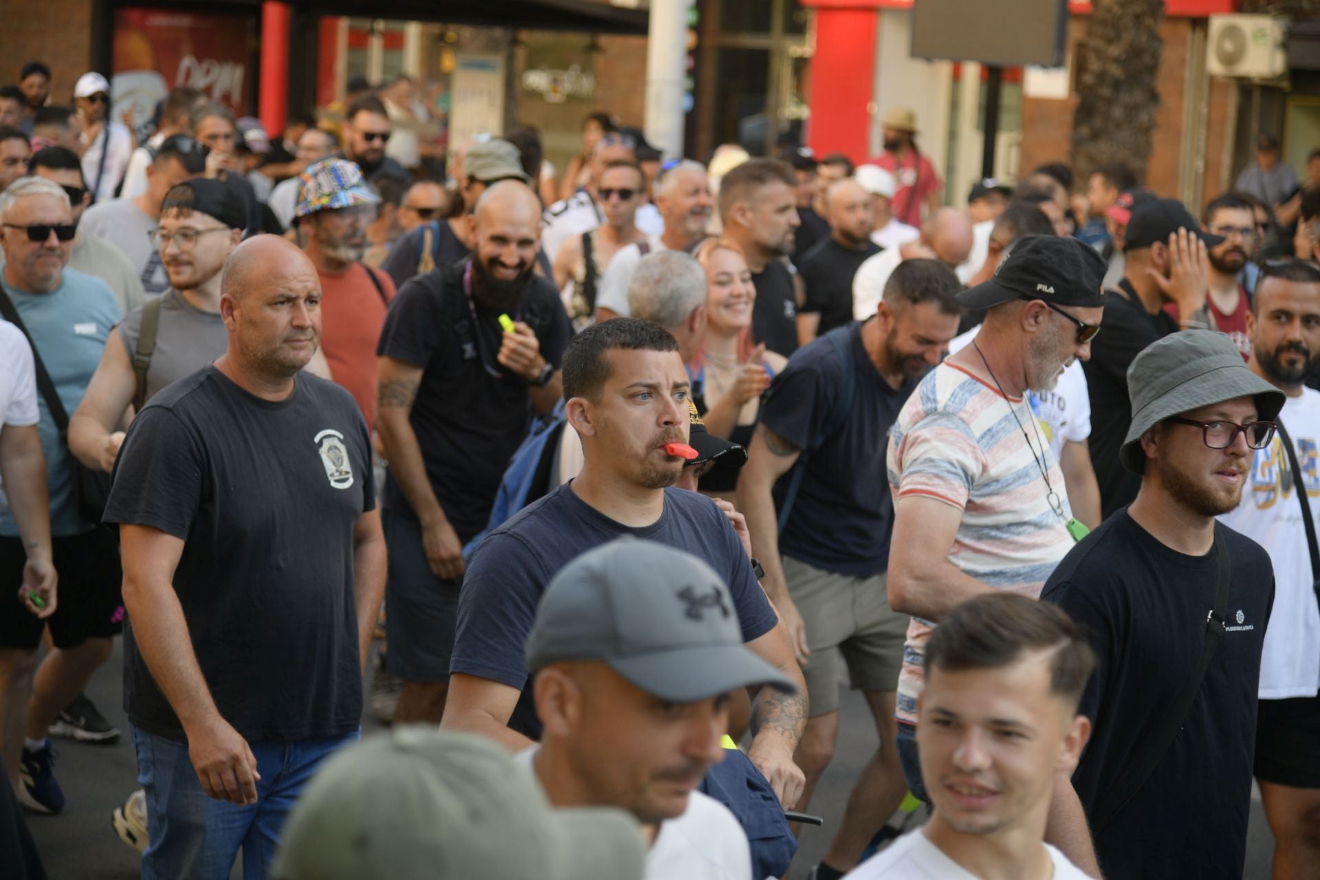 La protesta de los operarios auxiliares de Navantia, en imágenes