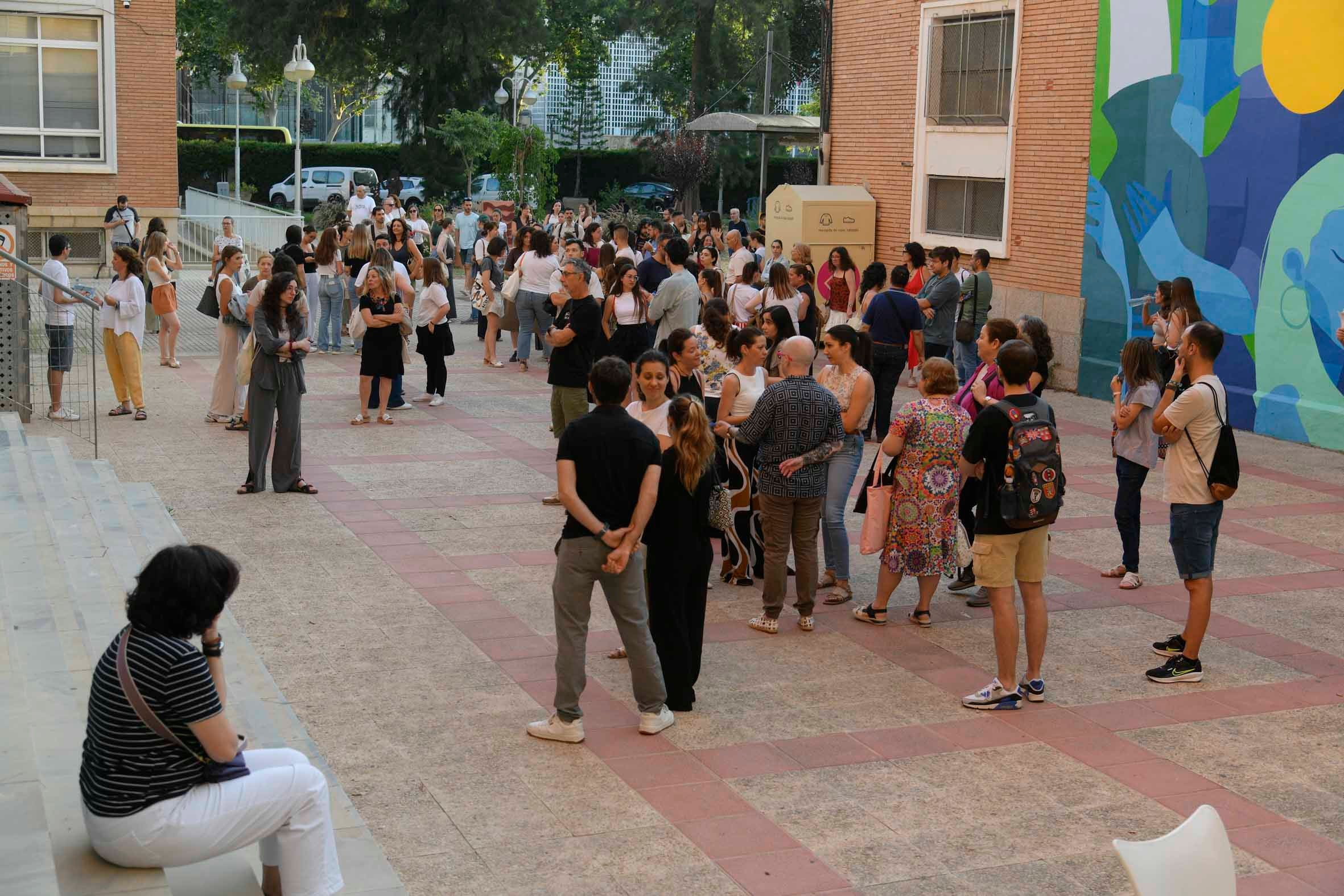 El primer examen de las oposiciones a Secundaria, en imágenes
