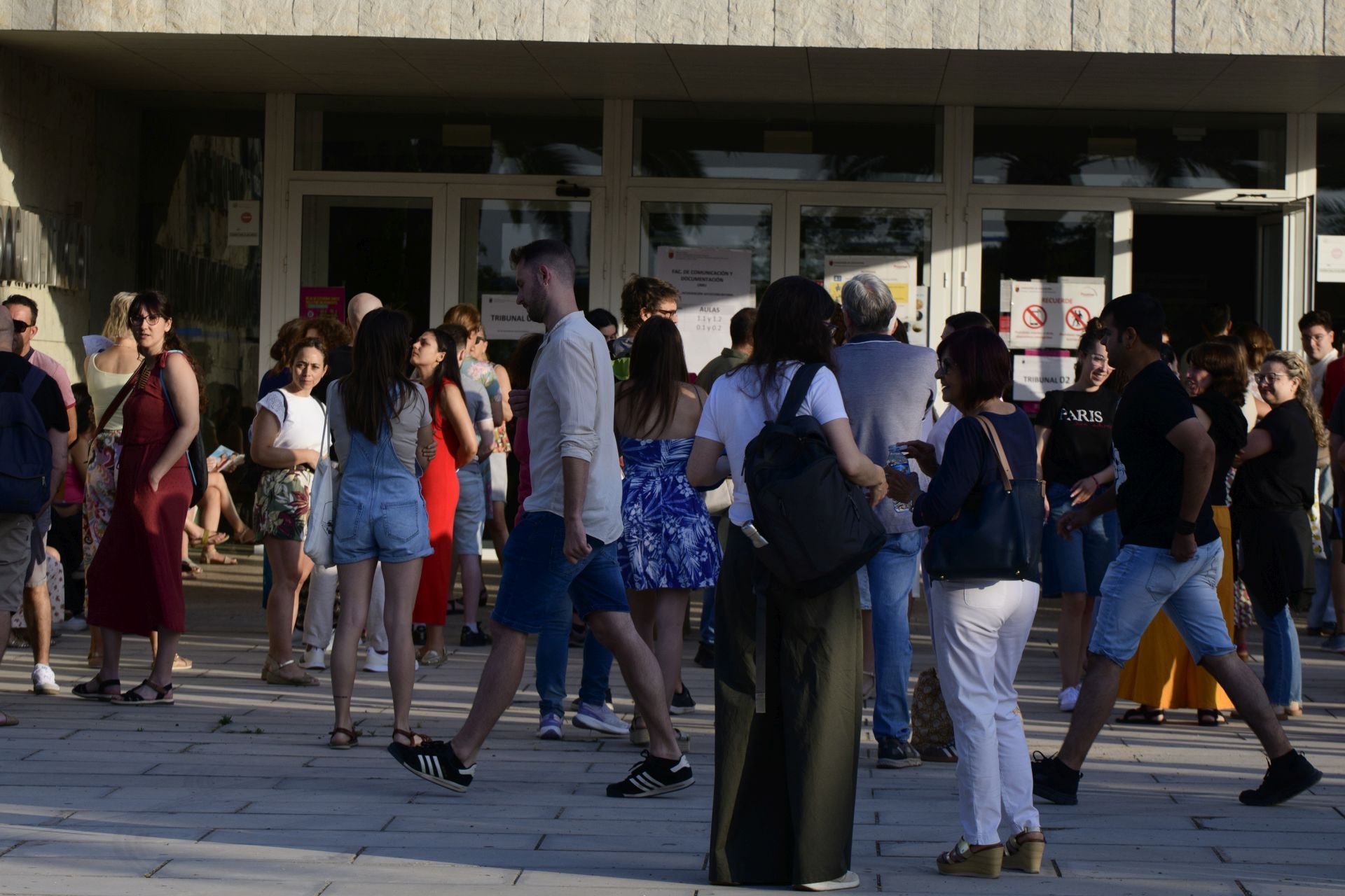 El primer examen de las oposiciones a Secundaria, en imágenes