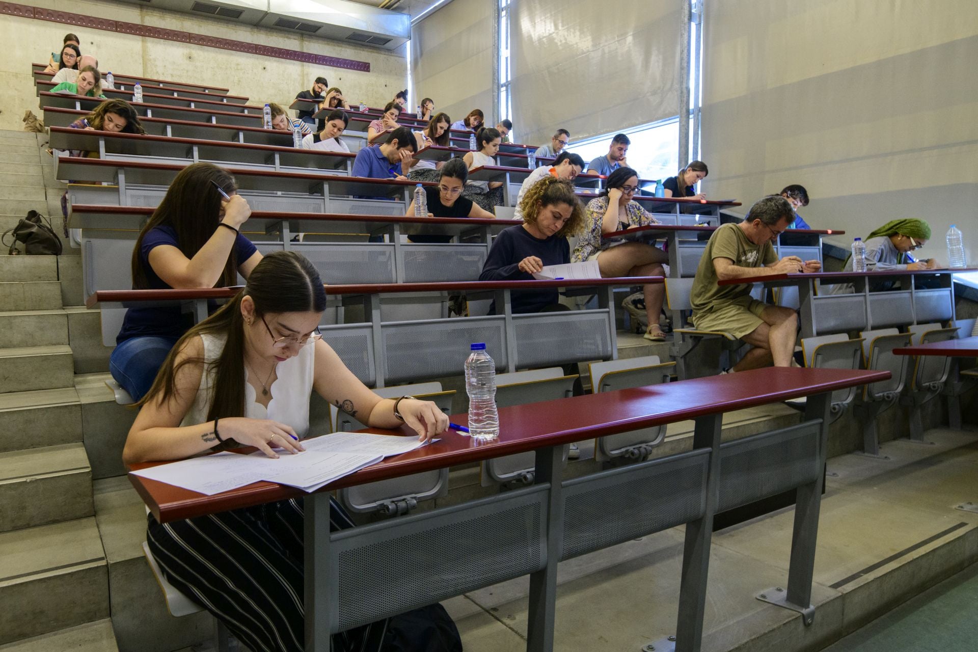 El primer examen de las oposiciones a Secundaria, en imágenes