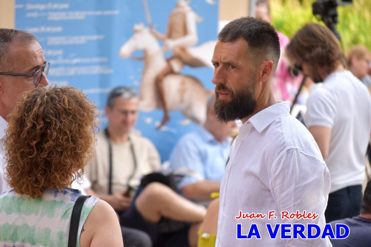 Imágenes de la presentación de «Forjando el mañana» en la Feria del Libro de Caravaca