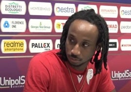 Michael Forrest, en una rueda de prensa.