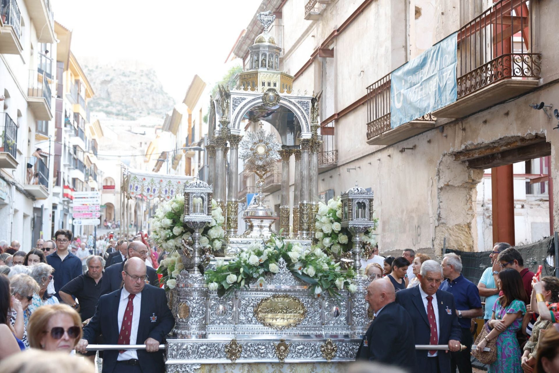 El Corpus llena de tradición el casco viejo de Lorca