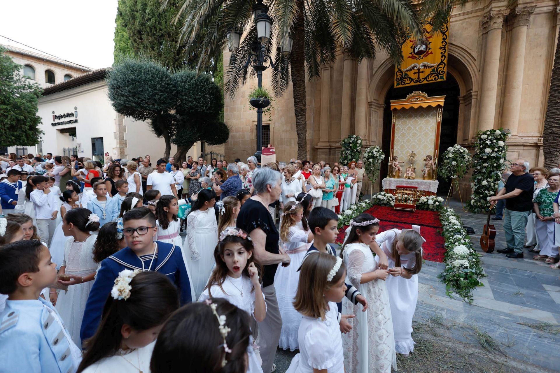 El Corpus llena de tradición el casco viejo de Lorca