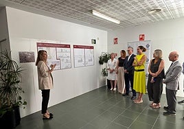 El consejero de Salud, Juan José Pedreño, y la alcaldesa de Archena, Patricia Fernández, presentaron este lunes esta actuación prevista en la Estrategia de Mejora de Atención Primaria EMAP 2023-2026.