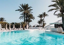 Tres restaurantes con piscina en la Región de Murcia para comer y refrescarse a la vez.