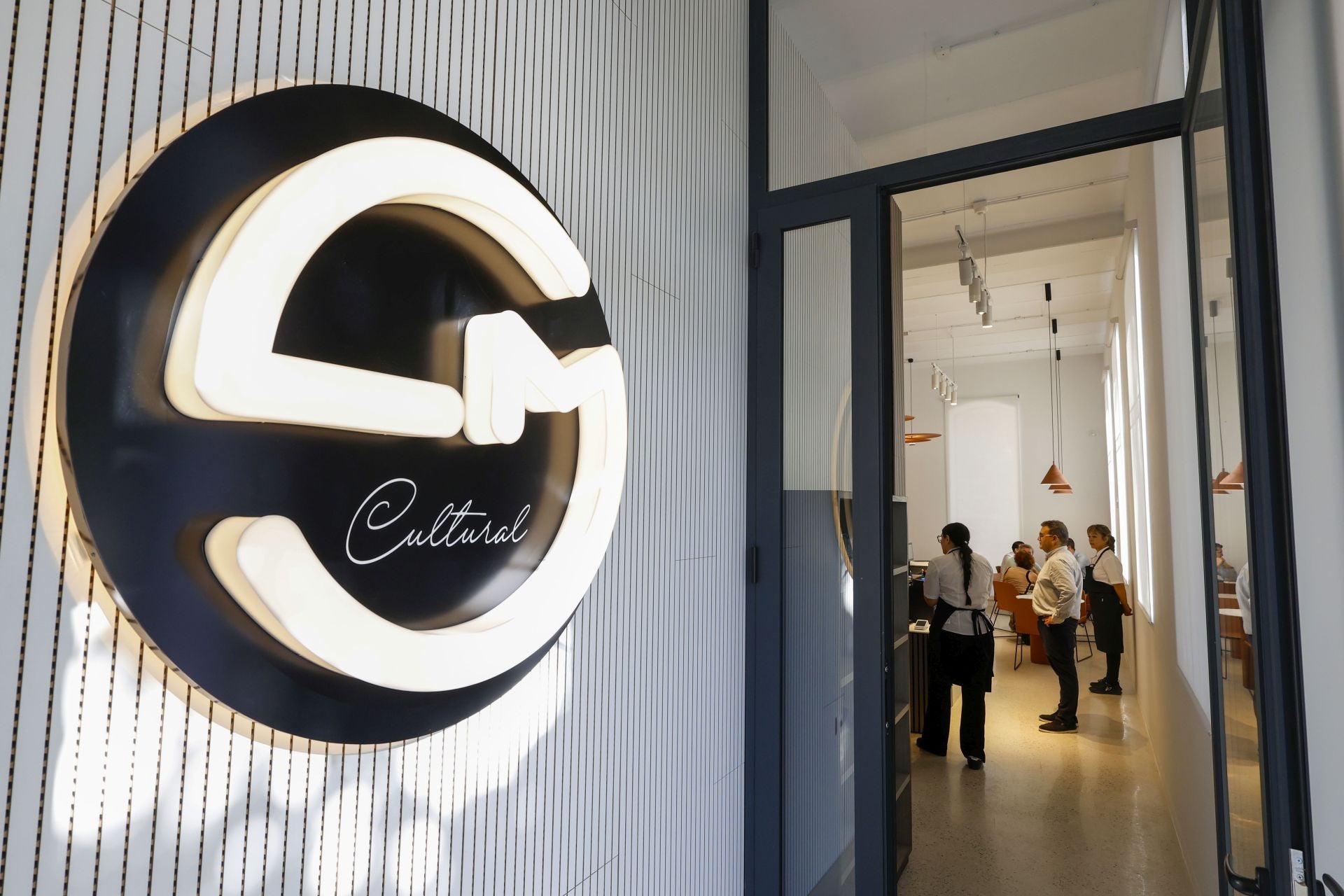 La nueva cafetería de la Cárcel Vieja de Murcia, en imágenes