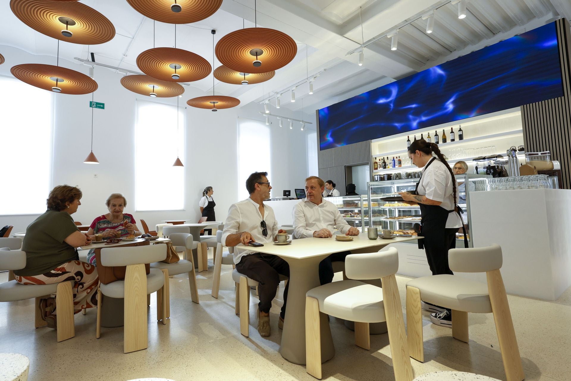 La nueva cafetería de la Cárcel Vieja de Murcia, en imágenes