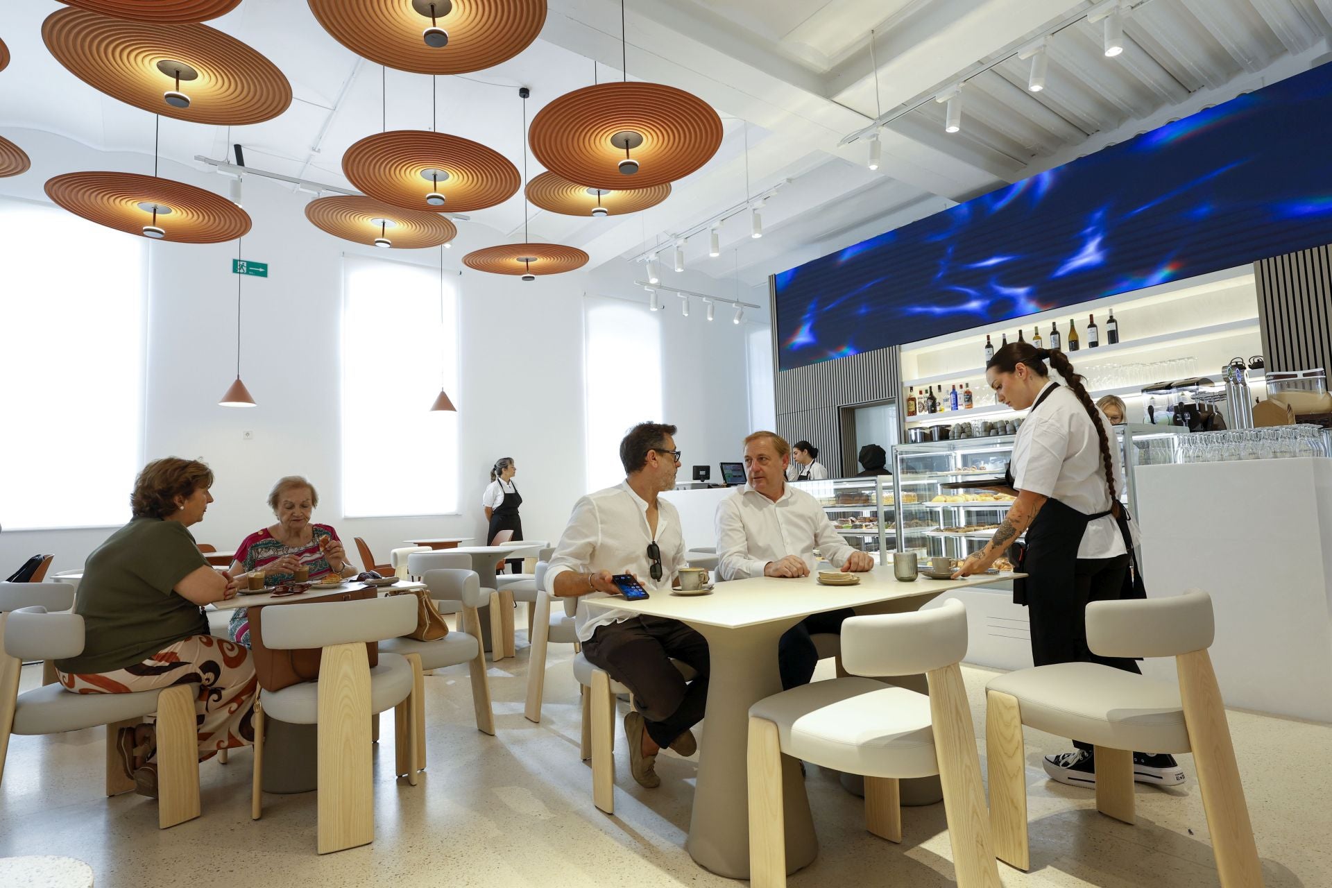 La nueva cafetería de la Cárcel Vieja de Murcia, en imágenes