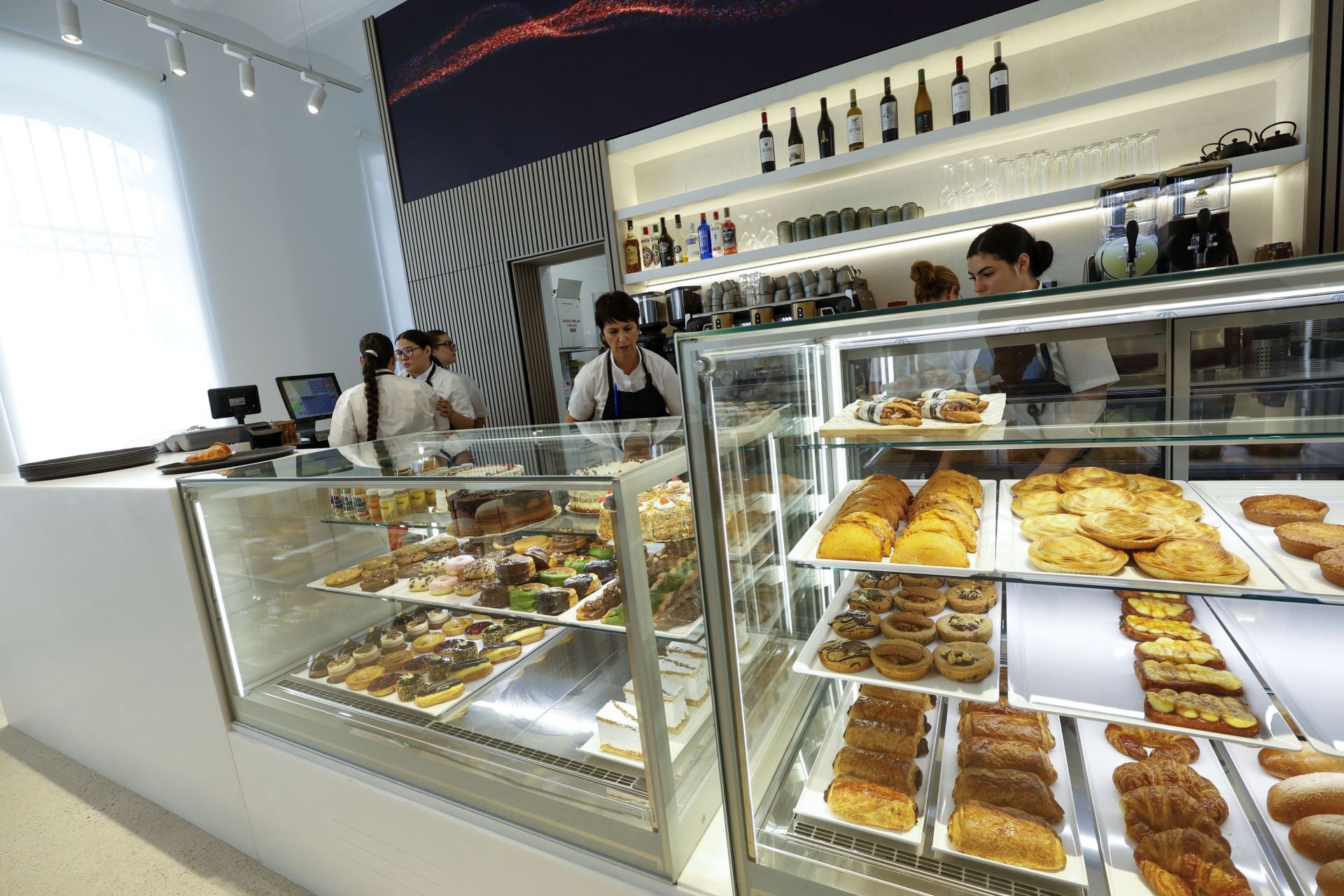 La nueva cafetería de la Cárcel Vieja de Murcia, en imágenes