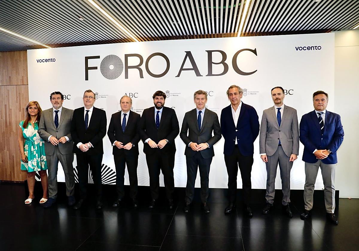 Ana Delgado, Julián Quirós, José Ballesta, Ignacio Ybarra, López Miras, Feijóo, Manuel Mirat, Víctor Rodríguez y Antonio Pitera.