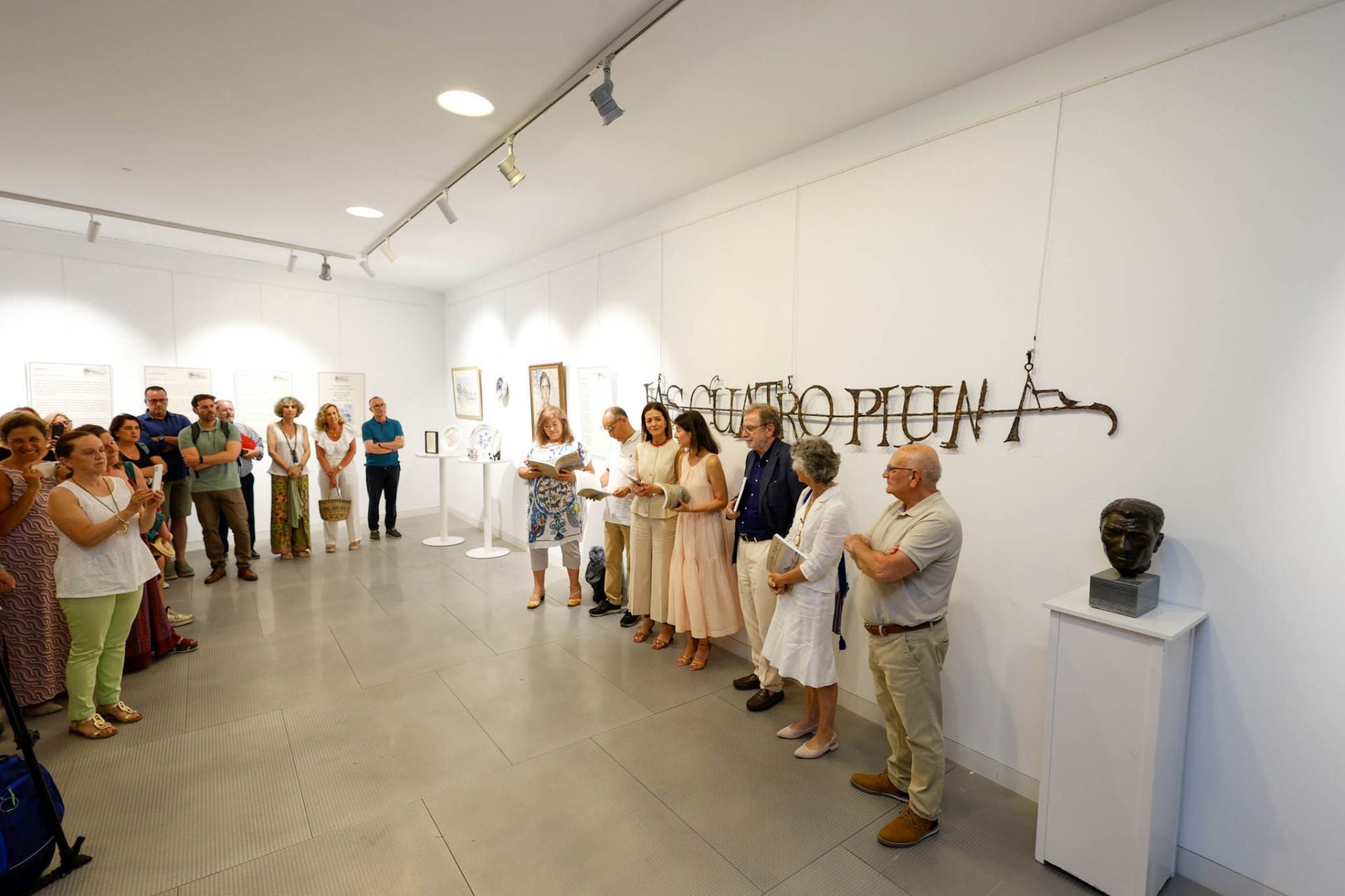 Inauguración de la exposición que homenajea a &#039;Las Cuatro Plumas&#039; de Águilas, en imágenes