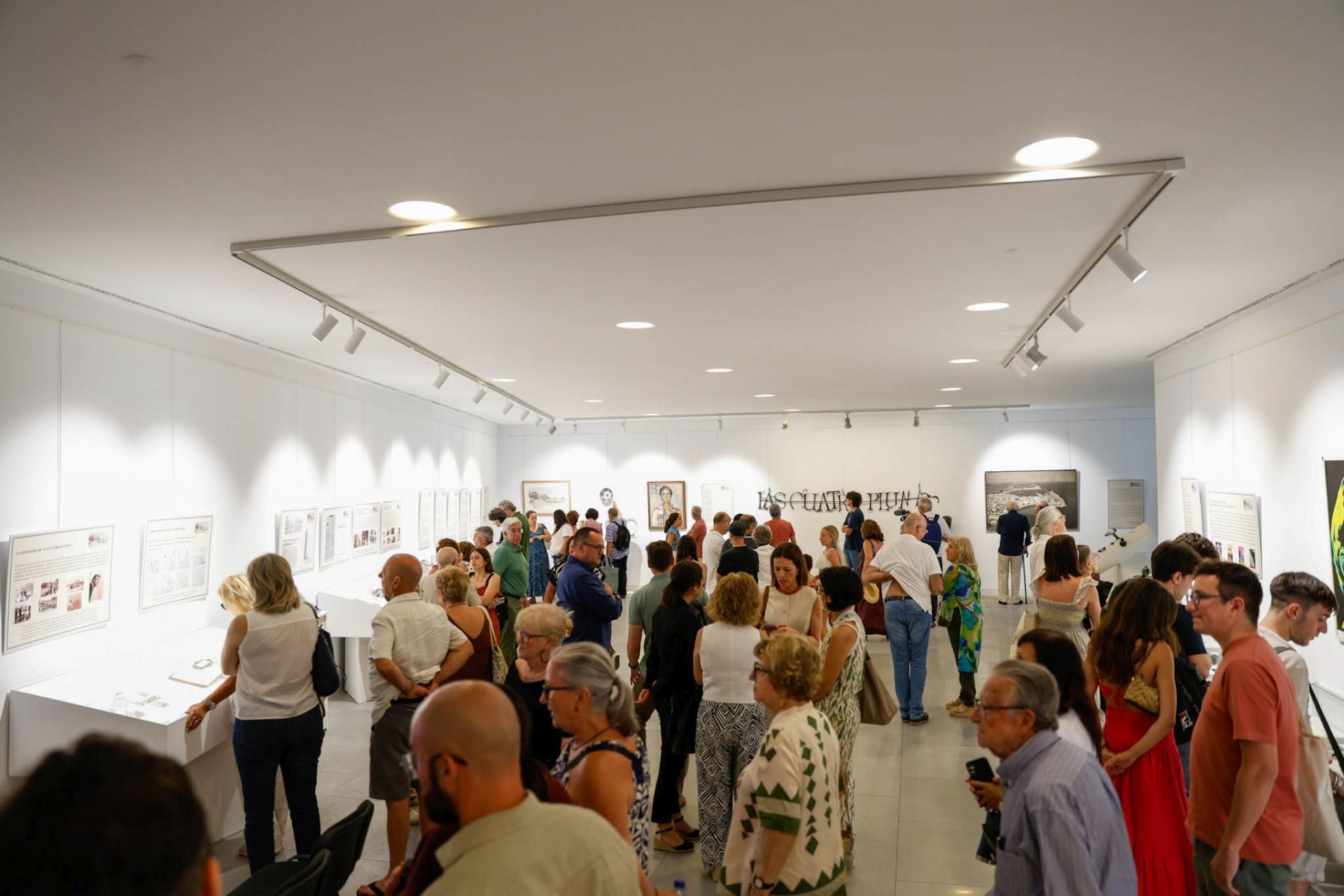 Inauguración de la exposición que homenajea a &#039;Las Cuatro Plumas&#039; de Águilas, en imágenes