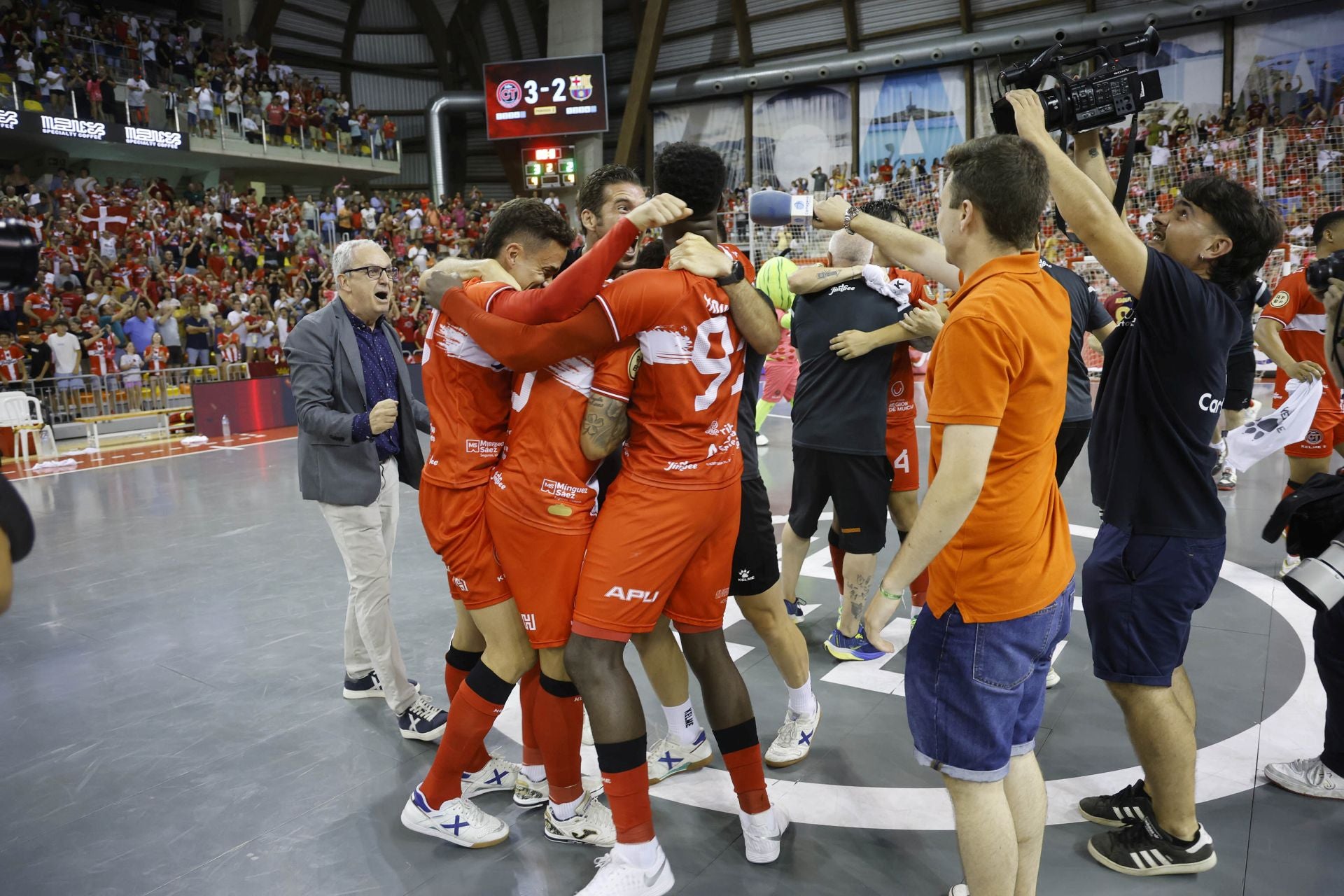 La victoria del Jimbee ante el Barcelona, en imágenes