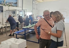 Actividad en la lonja de San Pedro del Pinatar.