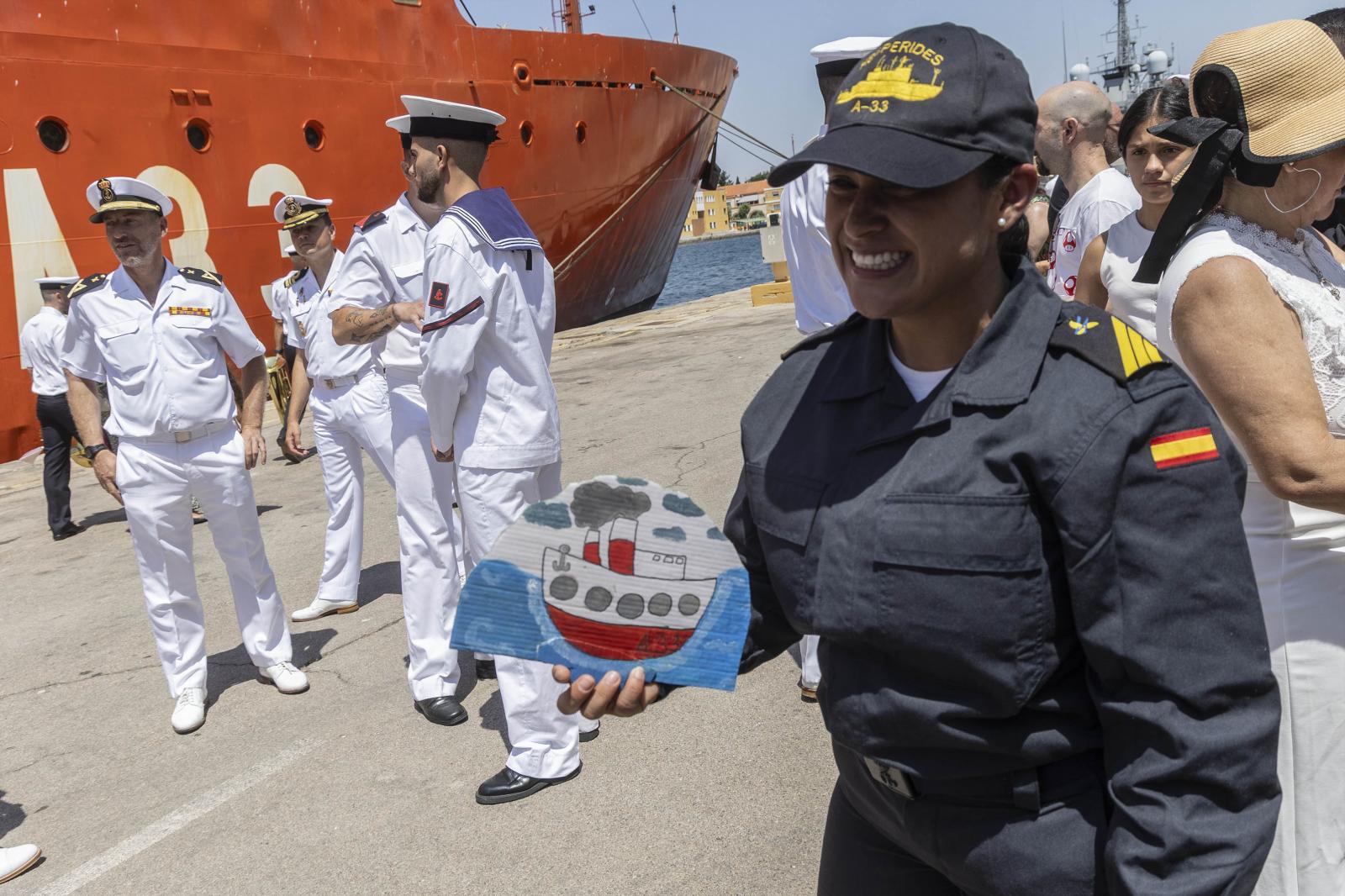 El regreso del Hespérides a Cartagena, en imágenes