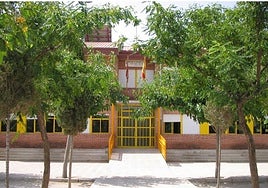 Entrada del CEIP Santo Ángel.