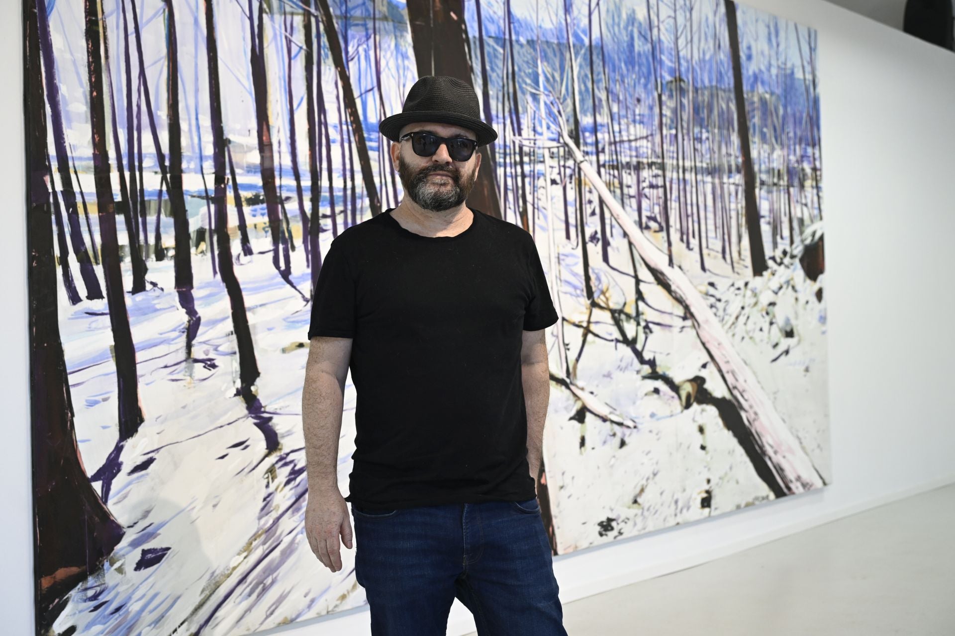 En imágenes, Manuel Pérez expone &#039;Llueve fuego&#039; en el Centro Párraga