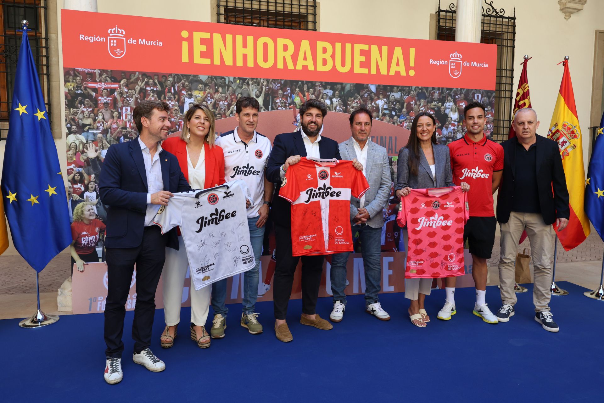 López Miras recibe al Jimbee por su título de liga