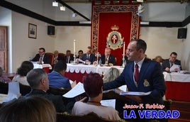 Reparto del informe del balance económico de la Cofrfadía durante el cabildo general ordinario