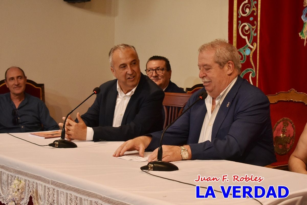 Imágenes de la elección de Jesús López Baquero como hermano mayor de la Vera Cruz de Caravaca