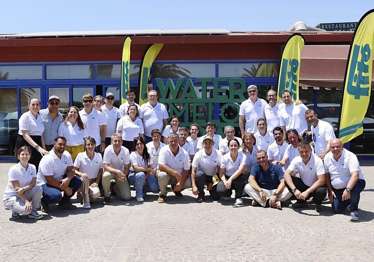 Foto de familia de Semillas Fitó en el Water&Melon Show de Murcia, ayer.