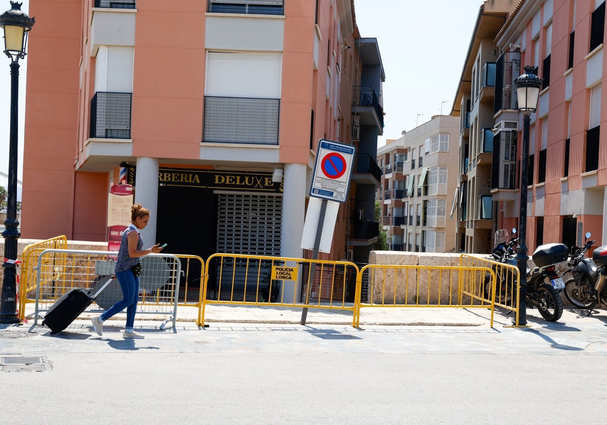 Lugar donde se produjo el accidente y cayeron al vacío las piedras de sillería.