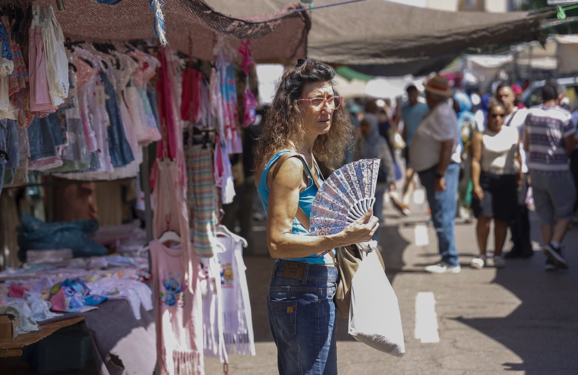 Calor en el mercado del Cénit de Cartagena, en imágenes