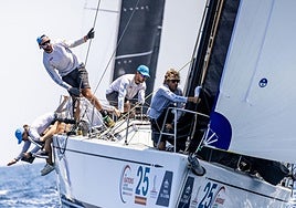 La embarcación murciana 'Pez de abril'.