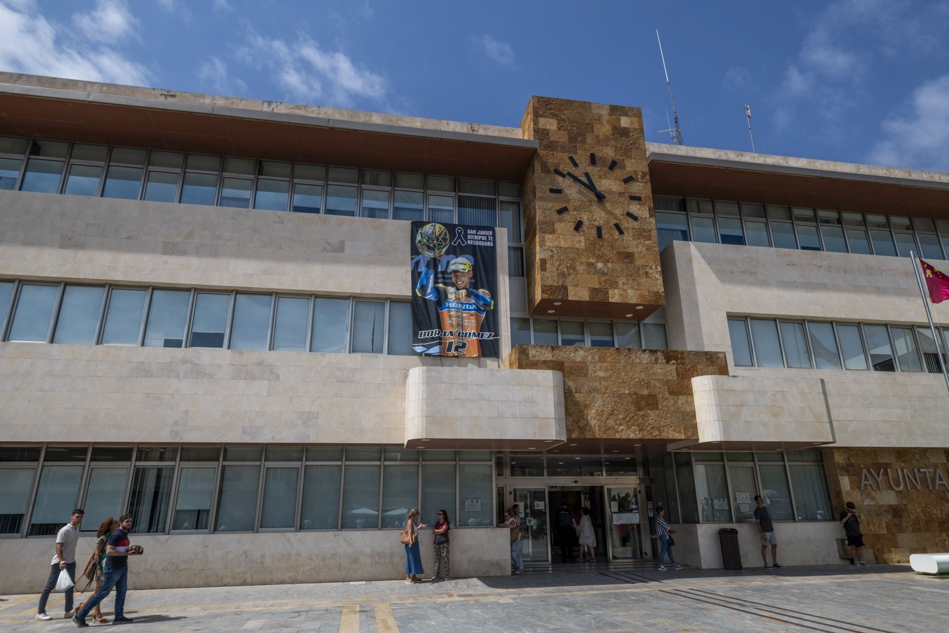 El último adiós de San Javier al piloto Borja Gómez, en imágenes