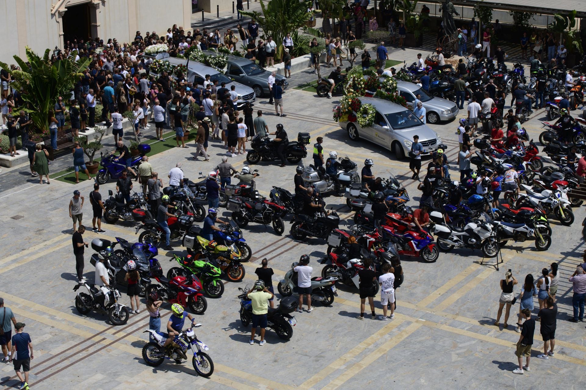 El último adiós de San Javier al piloto Borja Gómez, en imágenes